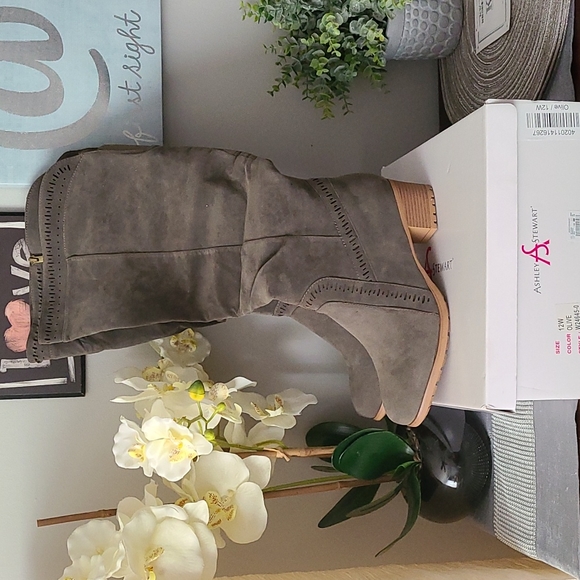 Ashley Stewart Size 12 Wide knee high boots. Color: Olive Green. New/never worn - Picture 2 of 4